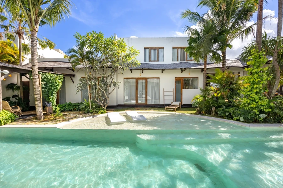 main_image_Villa_Hom